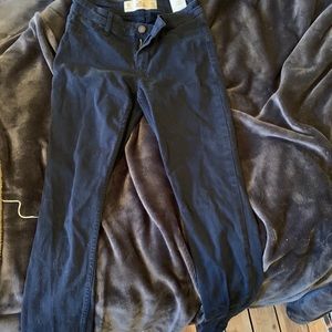HOLISTER NAVY BLUE PANTS